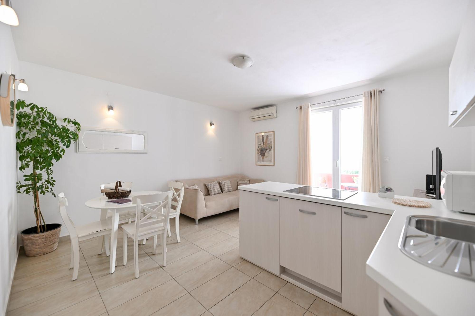 Near Zadar City Center Apartment With Free Parking And Air Condition In Each Room Luaran gambar