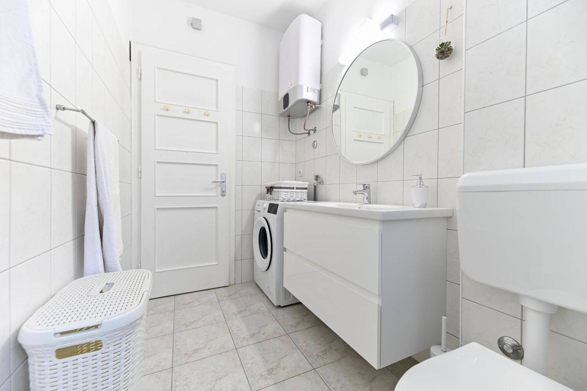 Near Zadar City Center Apartment With Free Parking And Air Condition In Each Room Luaran gambar
